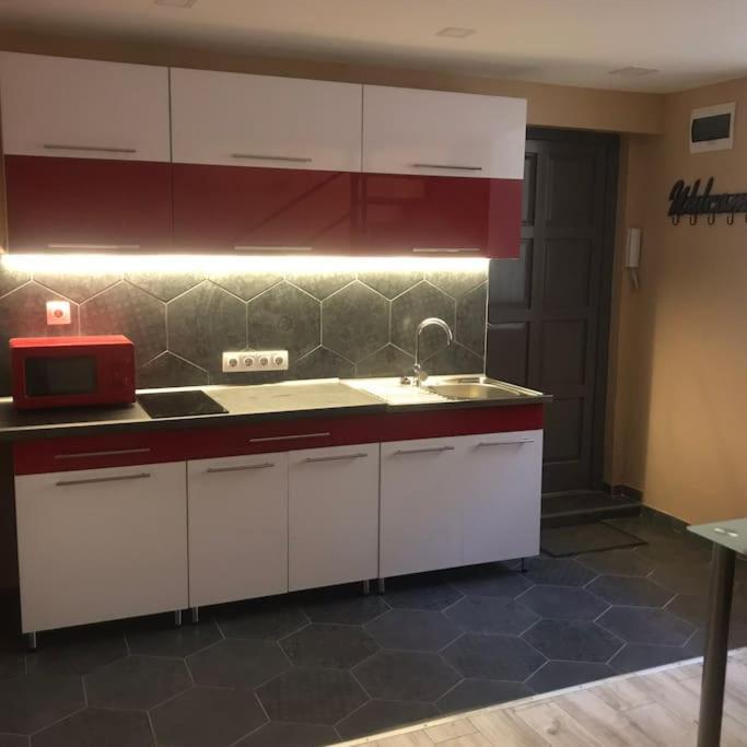 Stylish Apartment In Central Budapest - Perfect For Couples, Groups And Sightseers Budapeste