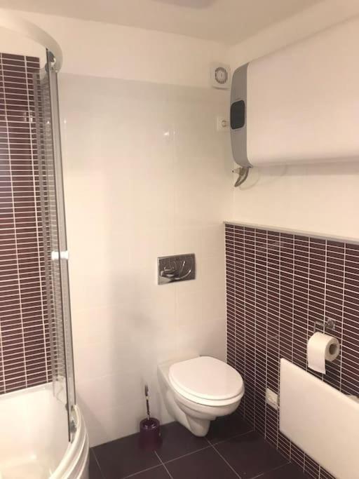 Apartamento Stylish Apartment In Central Budapest - Perfect For Couples, Groups And Sightseers Budapeste